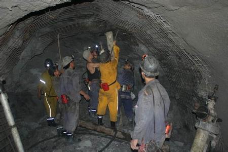 泸西工程爆破中的危险因素分析以及应对工程爆破危险的措施